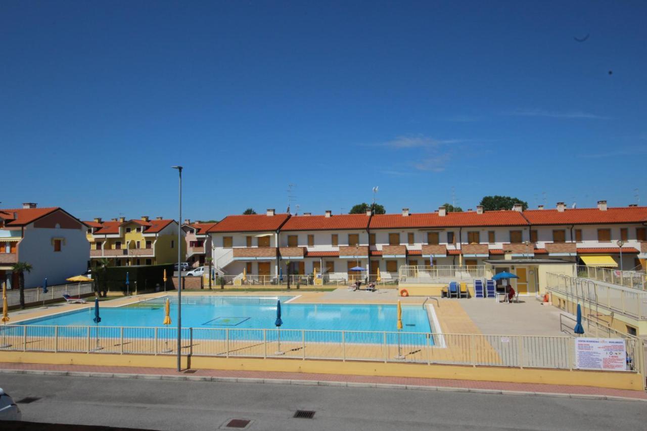 Residence Sole E Mare Appartamenti Rosolina Mare Exterior photo